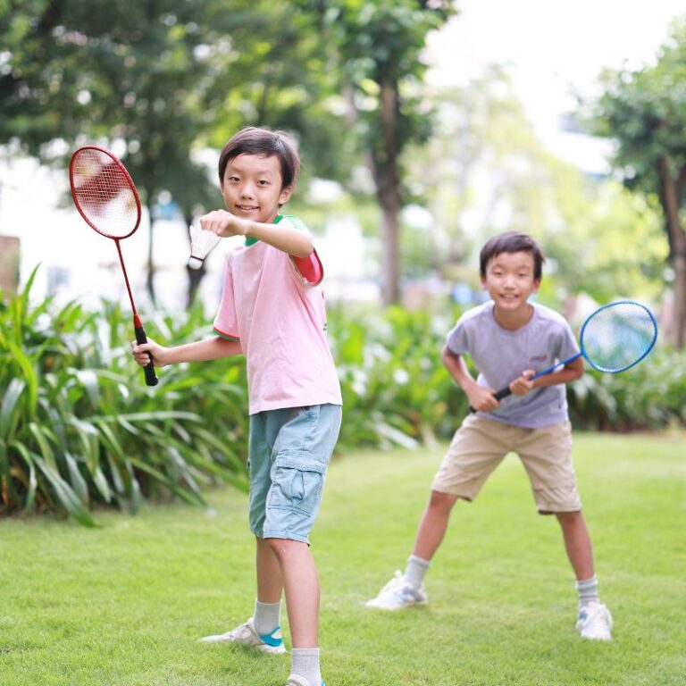 Badminton